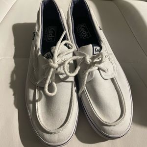 Keds Boat Shoes, in excellent condition. Size 7.5